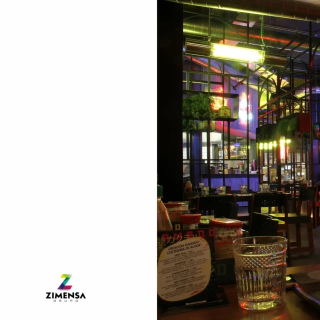 Arquitectura que recupera, respeta y transforma.

En Zimensa, abordamos los proyectos de restauración con un enfoque técnico y creativo. Nuestro objetivo es revitalizar espacios existentes, dándoles nueva vida sin perder su esencia.

📍En la foto: Kamado Asian Food, en el centro comercial El Saler (Valencia), un espacio donde hemos intervenido para mejorar la funcionalidad, reforzar la identidad del lugar y cuidar cada detalle estético.

La restauración es más que conservar:
Es adaptar el pasado a las necesidades del presente, con soluciones arquitectónicas integrales.

#Zimensa #RestauraciónArquitectónica #ArquitecturaValencia #ProyectosDeRestauración #DiseñoDeEspacios #KamadoAsianFood