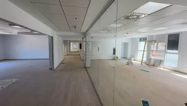 🎥 ¡Nuevo avance en La Lastrilla!

Hoy os enseñamos cómo va tomando forma el nuevo colegio en La Lastrilla (Segovia). Un proyecto que nos ilusiona especialmente por lo que representa: un espacio donde crecerán las generaciones del futuro.

Seguimos trabajando con precisión, compromiso y pasión por la arquitectura que transforma.

#Zimensa #Arquitectura #ConstrucciónEducativa #ProyectosQueInspiran #ObraNueva